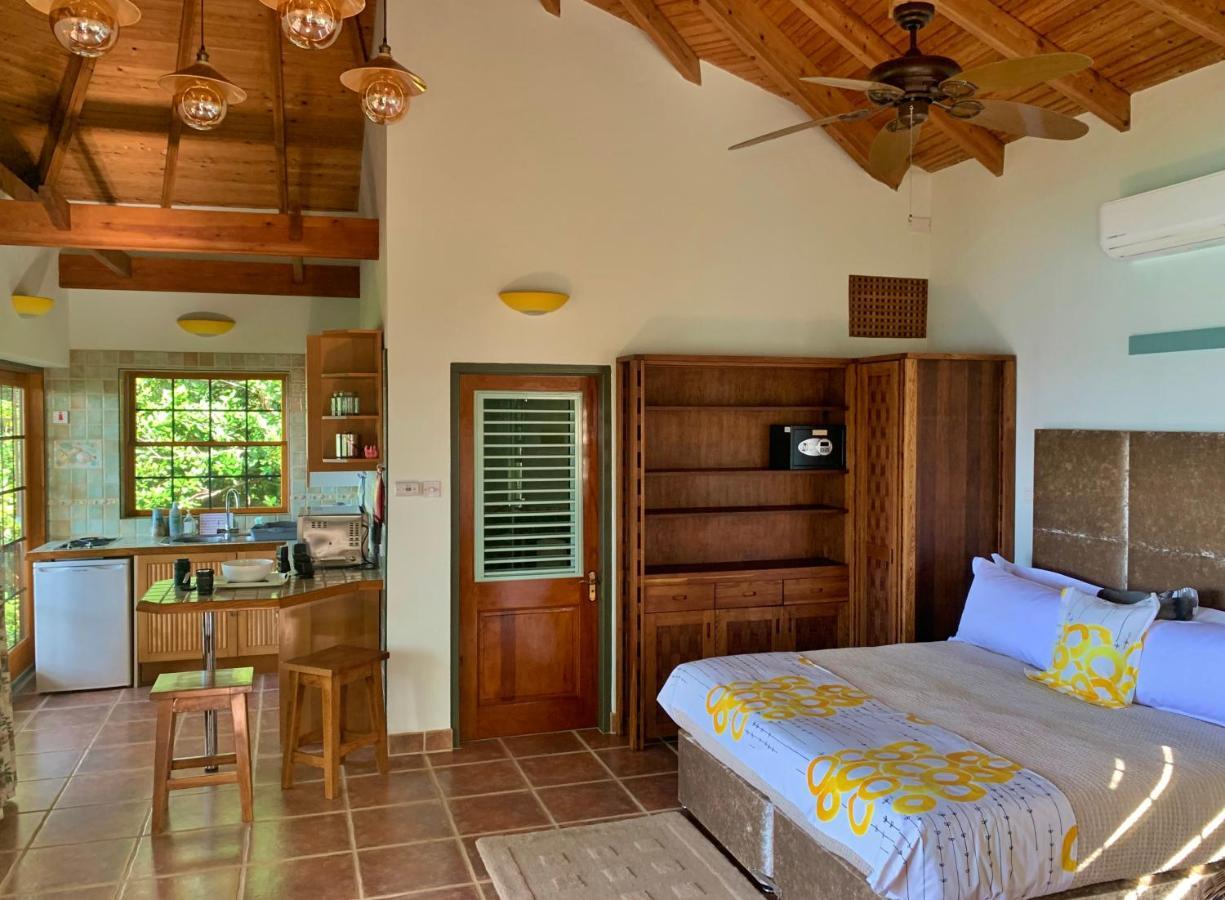 Tropical Hideaway Hotel Port Elizabeth Екстериор снимка