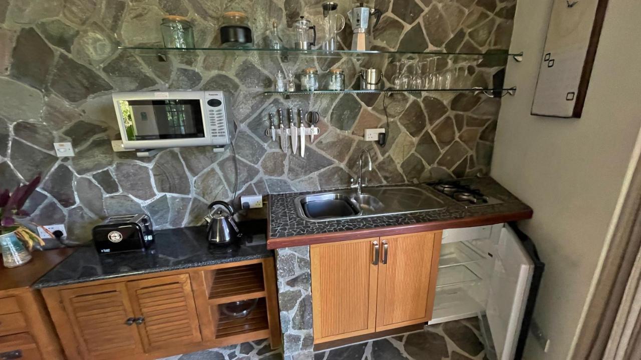 Tropical Hideaway Hotel Port Elizabeth Екстериор снимка